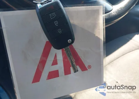 2018 Kia Soul + z USA, uszkodzony, nr VIN KNDJP3A51J7597115